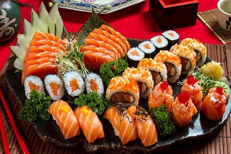 Thắm Sushi