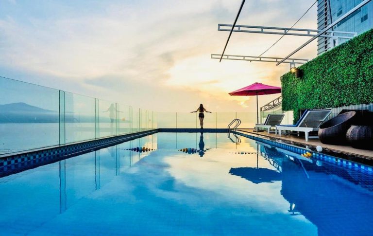 Gợi Ý Top 10 Khách Sạn View Biển Đà Nẵng Chất Lượng